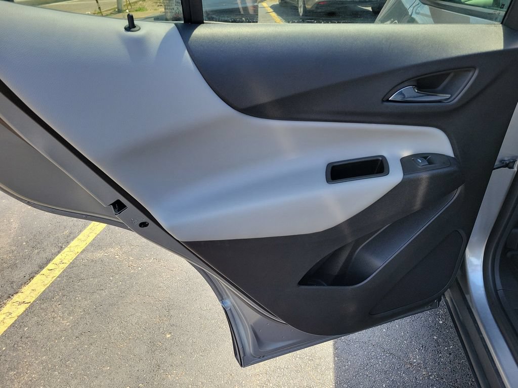 Certified 2023 Chevrolet Equinox LS w/ LS Convenience Package FWD image 28