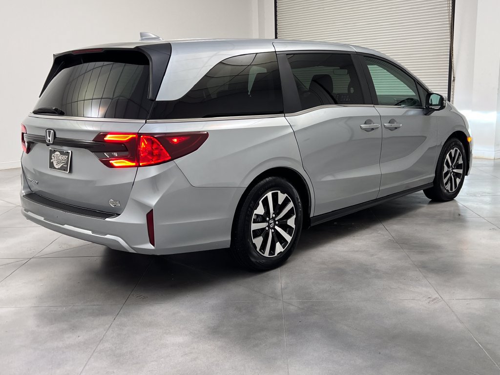 Used 2025 Honda Odyssey EX-L image 8