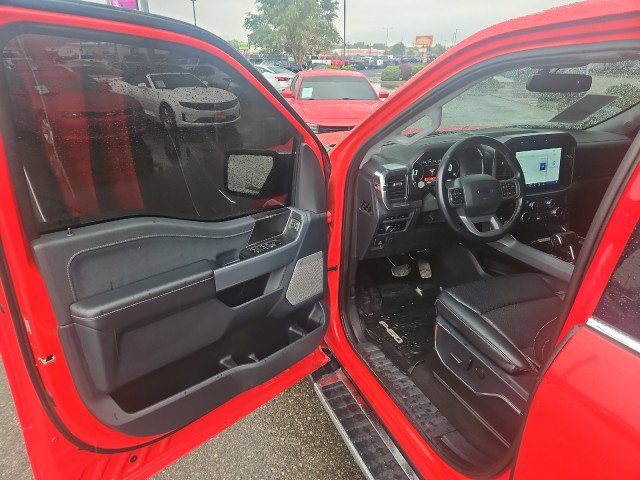 Used 2023 Ford F150 Lariat w/ FX4 Off-Road Package image 8