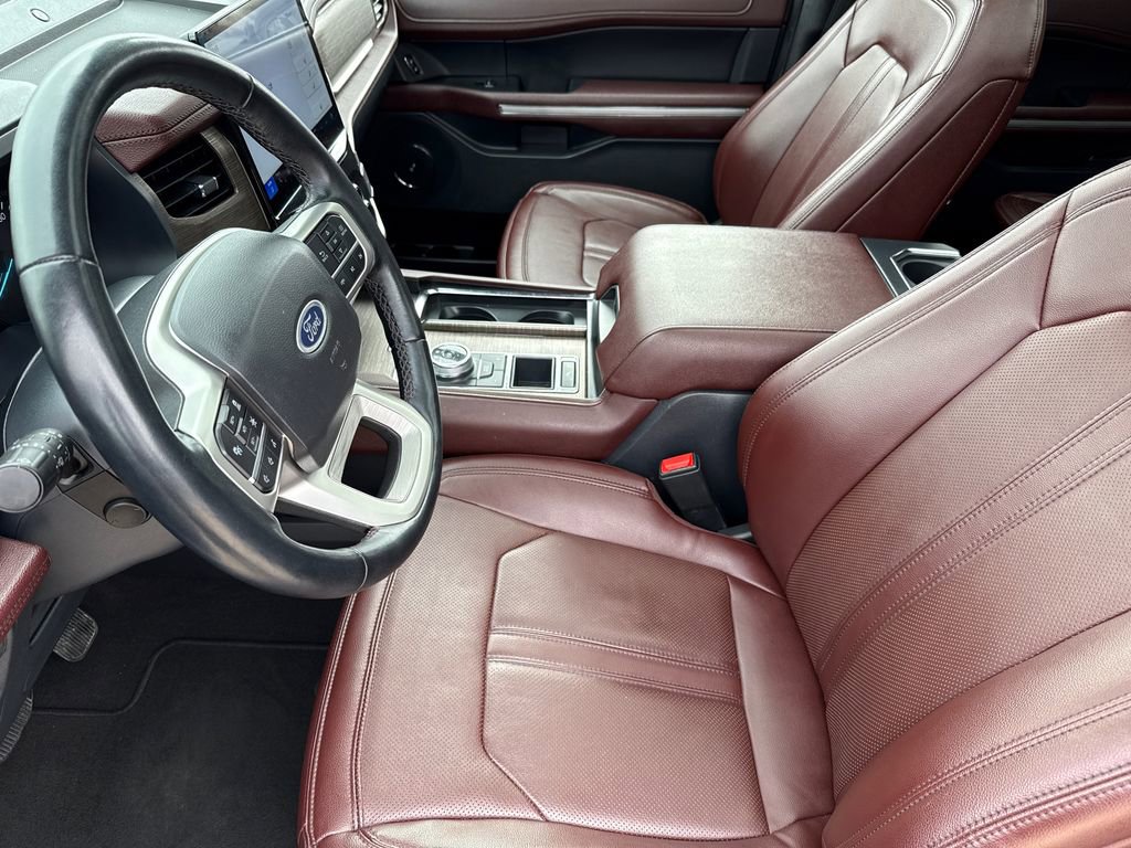 Used 2024 Ford Expedition Limited image 20