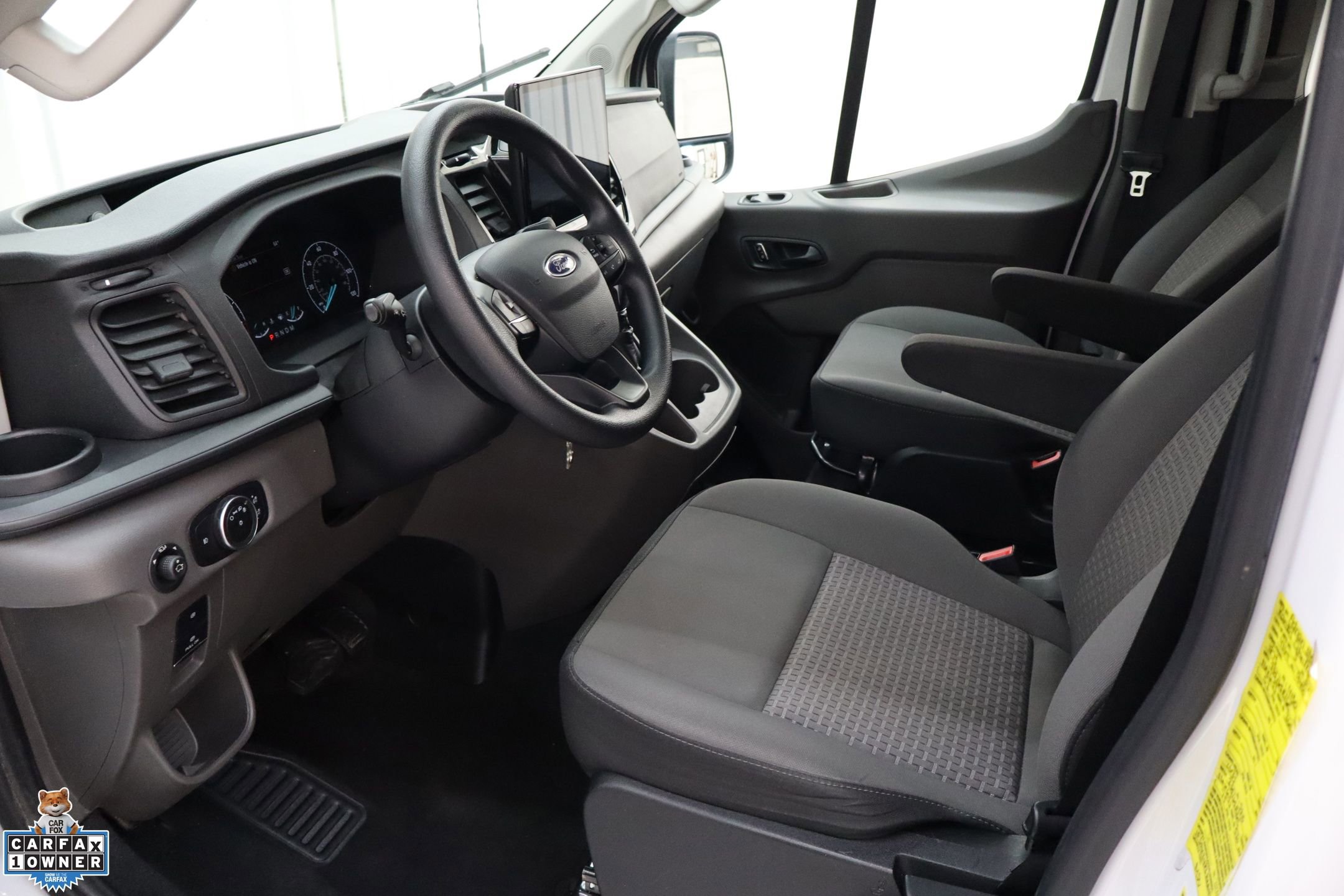 Used 2024 Ford Transit 350 XLT image 23