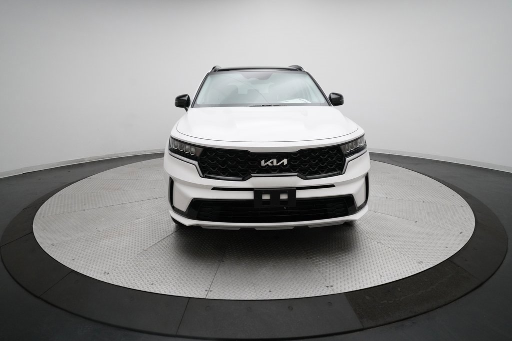 Certified 2022 Kia Sorento S w/ Panoramic Sunroof Package image 11