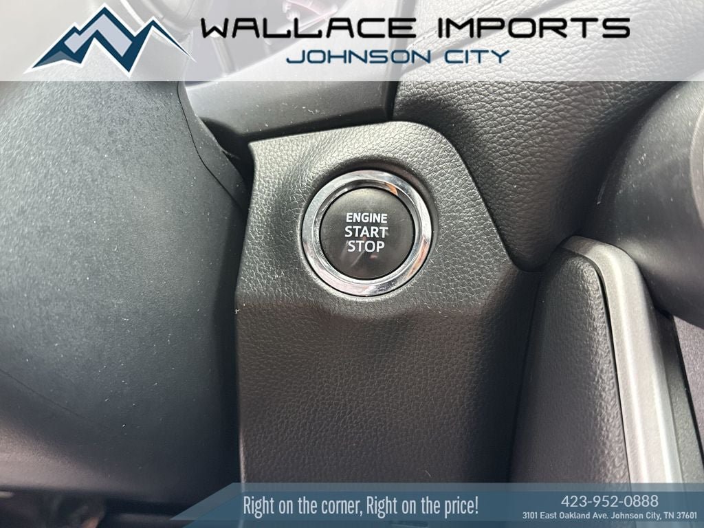 Used 2023 Toyota RAV4 XLE AWD/4WD image 21