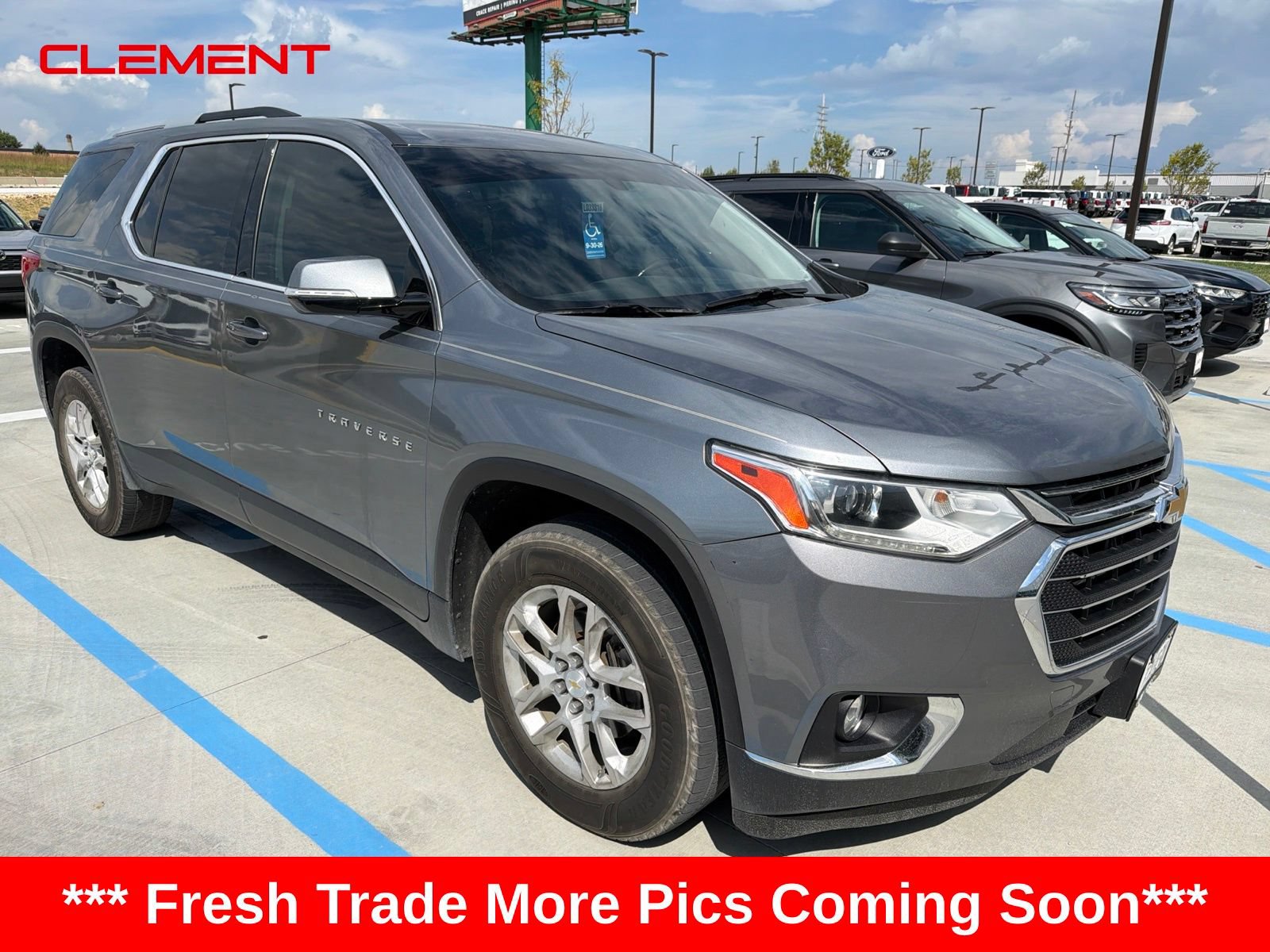 Used 2018 Chevrolet Traverse LT