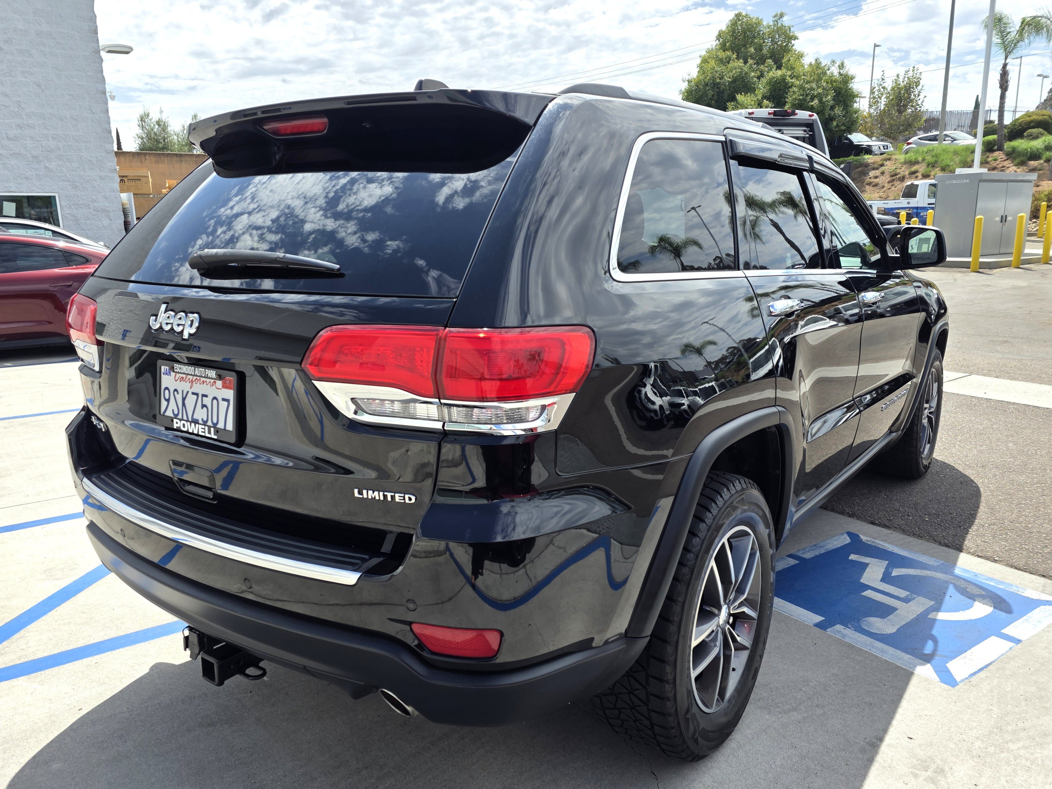 Used 2018 Jeep Grand Cherokee Limited w/ Luxury Group II AWD/4WD image 5