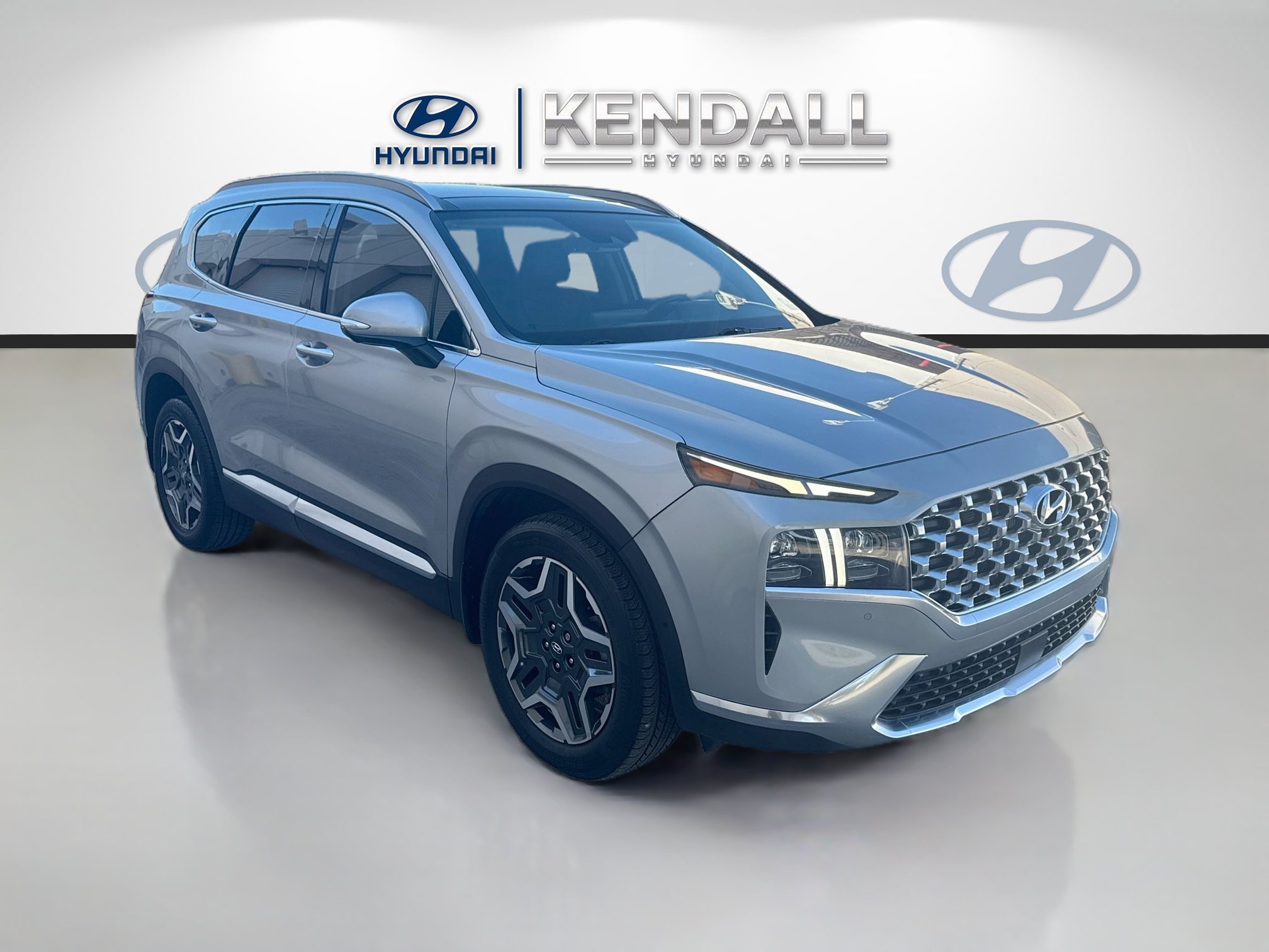 Used 2023 Hyundai Santa Fe Limited w/ Cargo Package FWD image 1