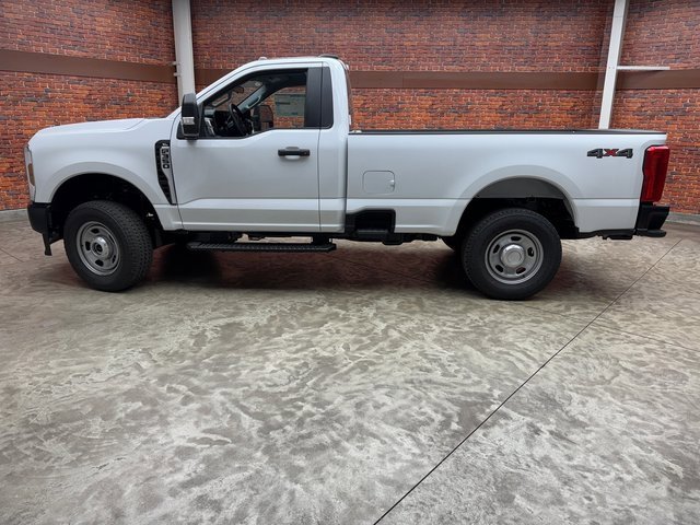 New 2026 Ford F350 XL image 2