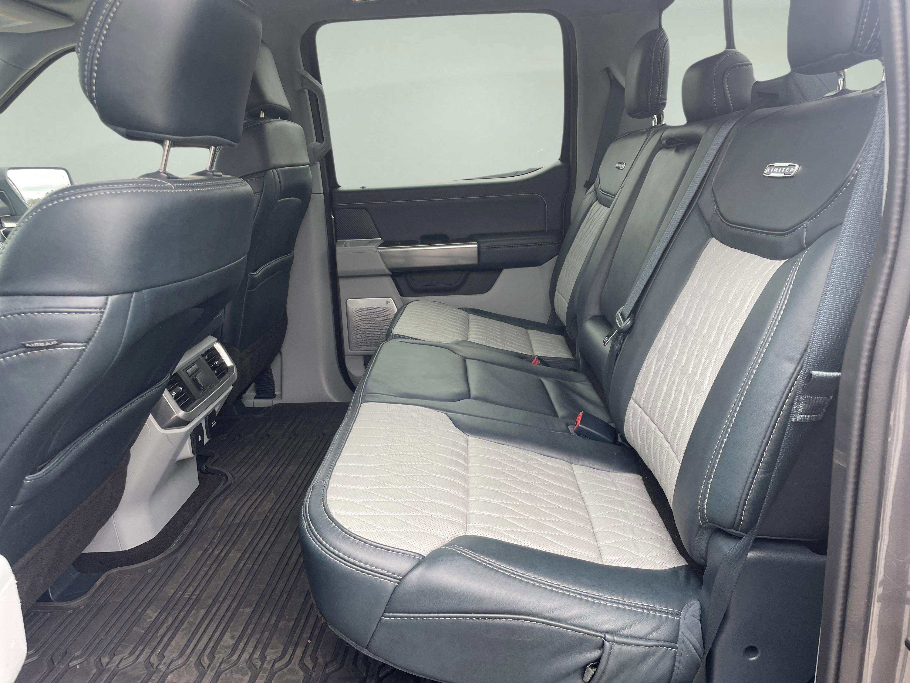 Used 2021 Ford F150 Limited image 18