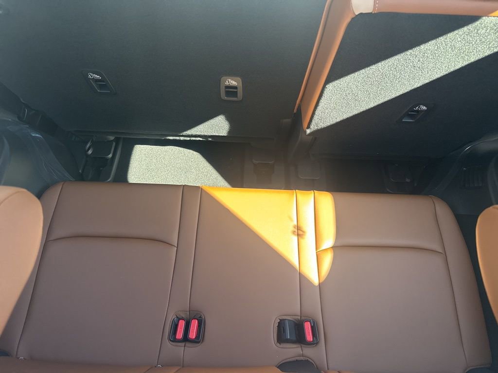 New 2026 Nissan Pathfinder Platinum w/ Cargo Package image 16