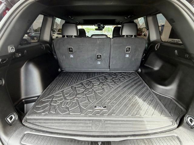 Used 2025 Jeep Grand Cherokee Altitude AWD/4WD image 18