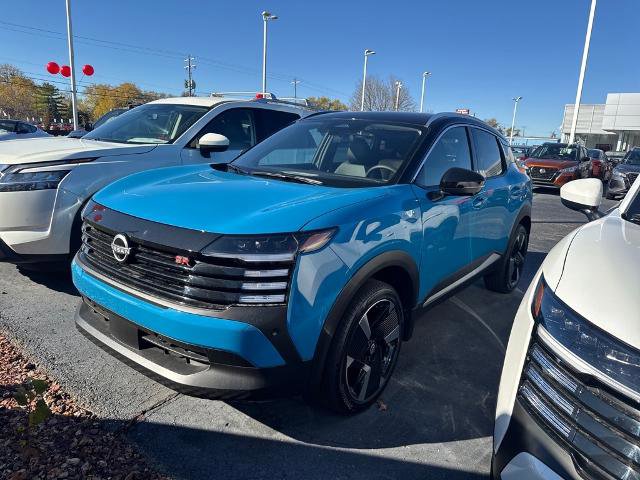New 2025 Nissan Kicks SR AWD/4WD image 1