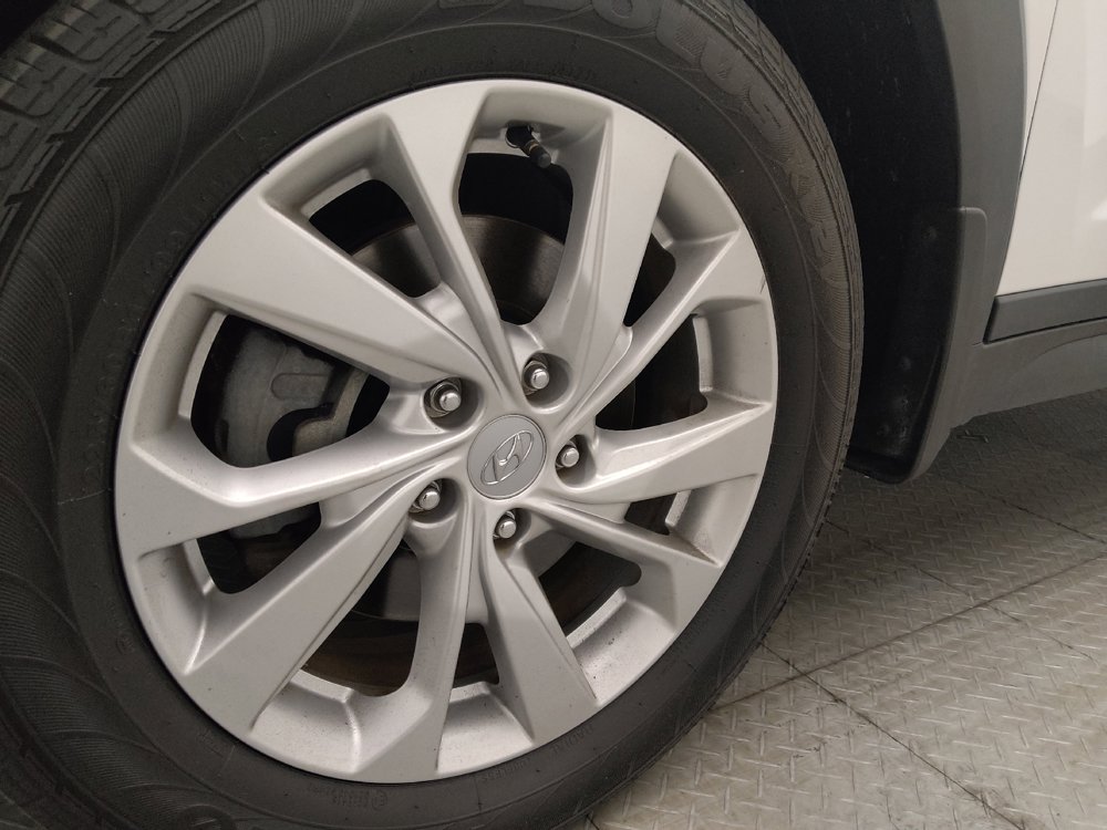 Used 2019 Hyundai Tucson Value FWD image 31