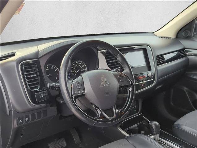 Used 2020 Mitsubishi Outlander SE FWD image 9