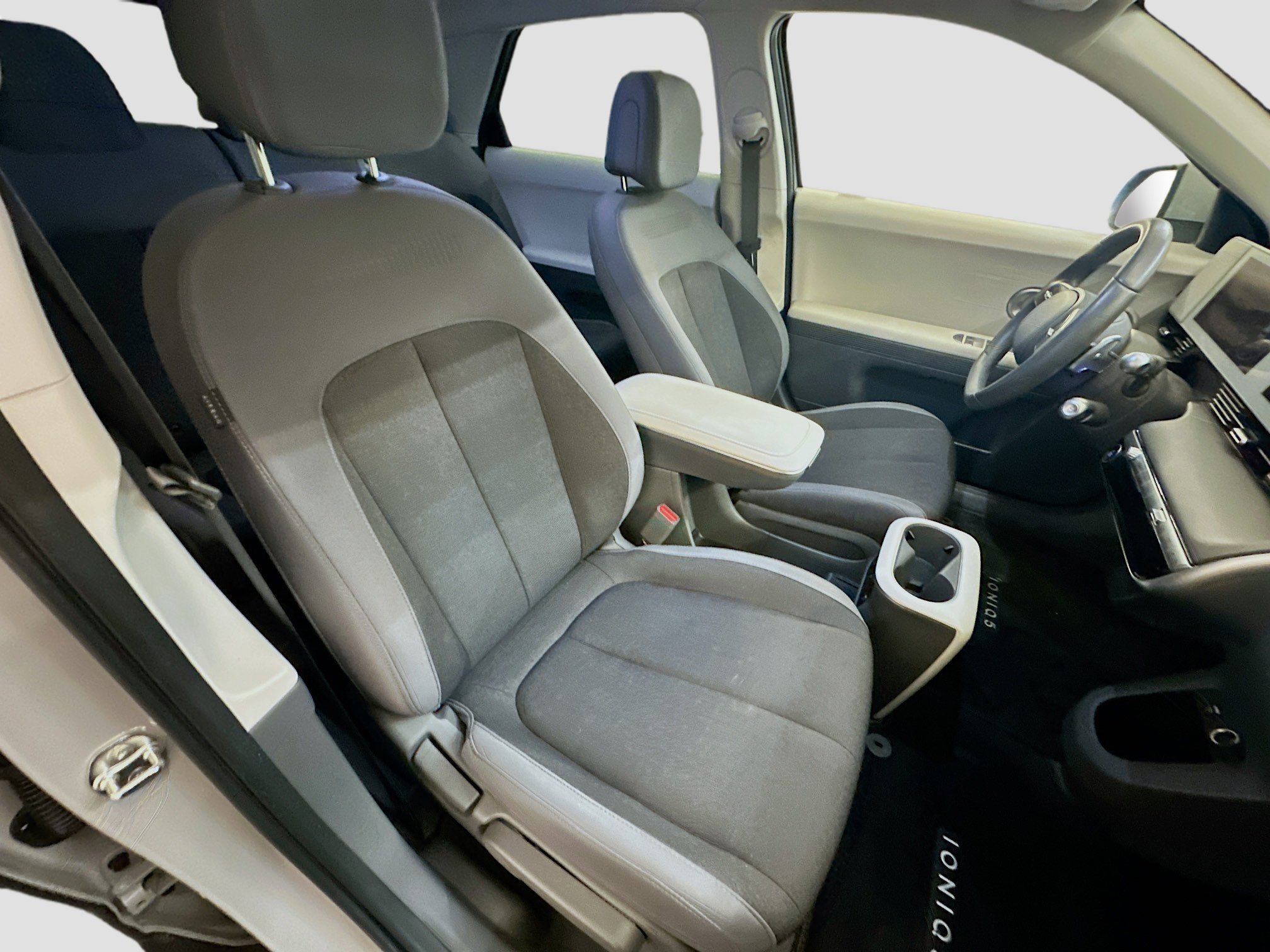 Used 2024 Hyundai Ioniq 5 SEL image 33