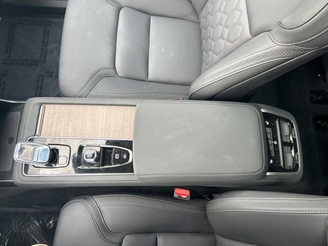 Certified 2025 Volvo XC90 B5 Plus image 26