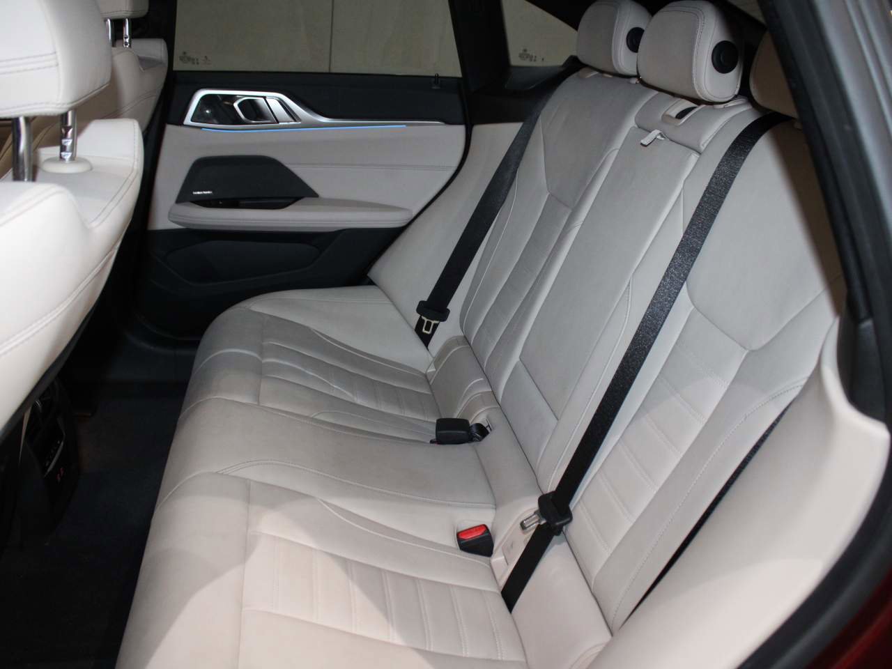 Used 2023 BMW i4 eDrive35 w/ Premium Package RWD image 18