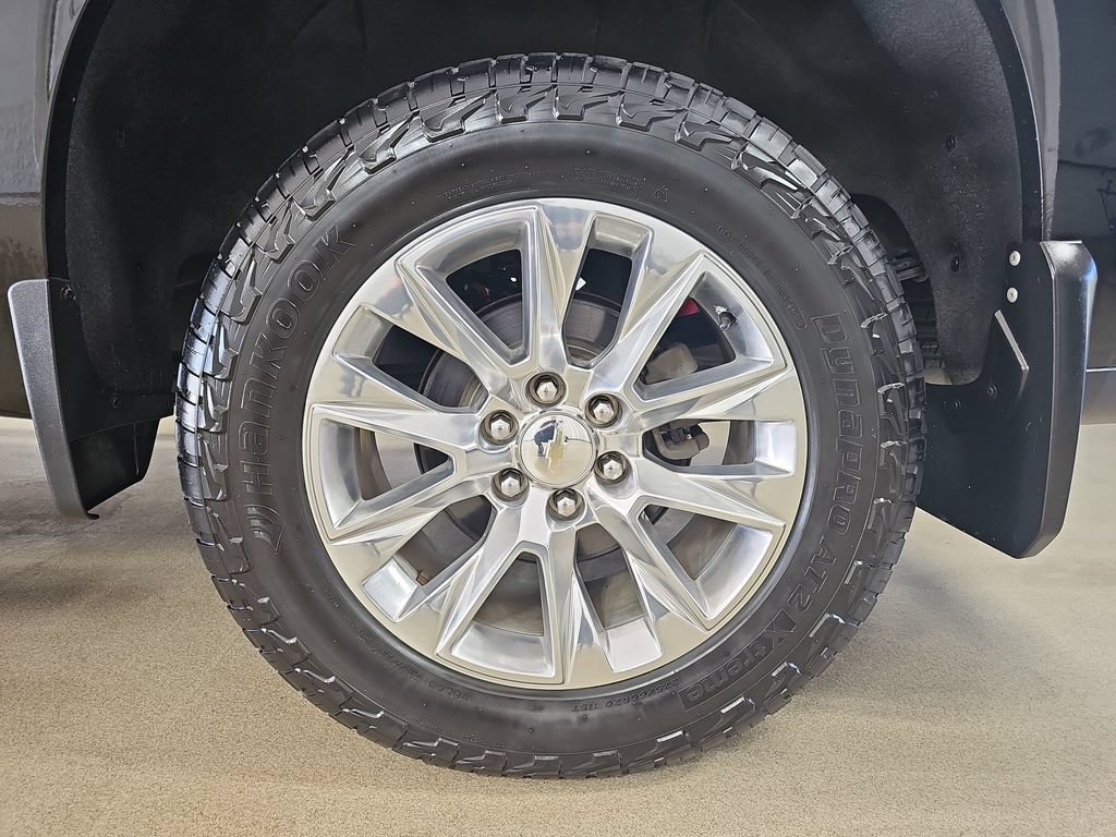 Certified 2021 Chevrolet Silverado 1500 LTZ w/ LTZ Premium Package AWD/4WD image 39