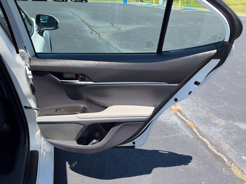 Used 2024 Toyota Camry LE FWD image 32