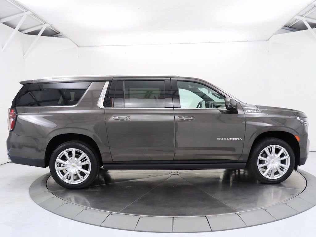 Used 2021 Chevrolet Suburban High Country image 6