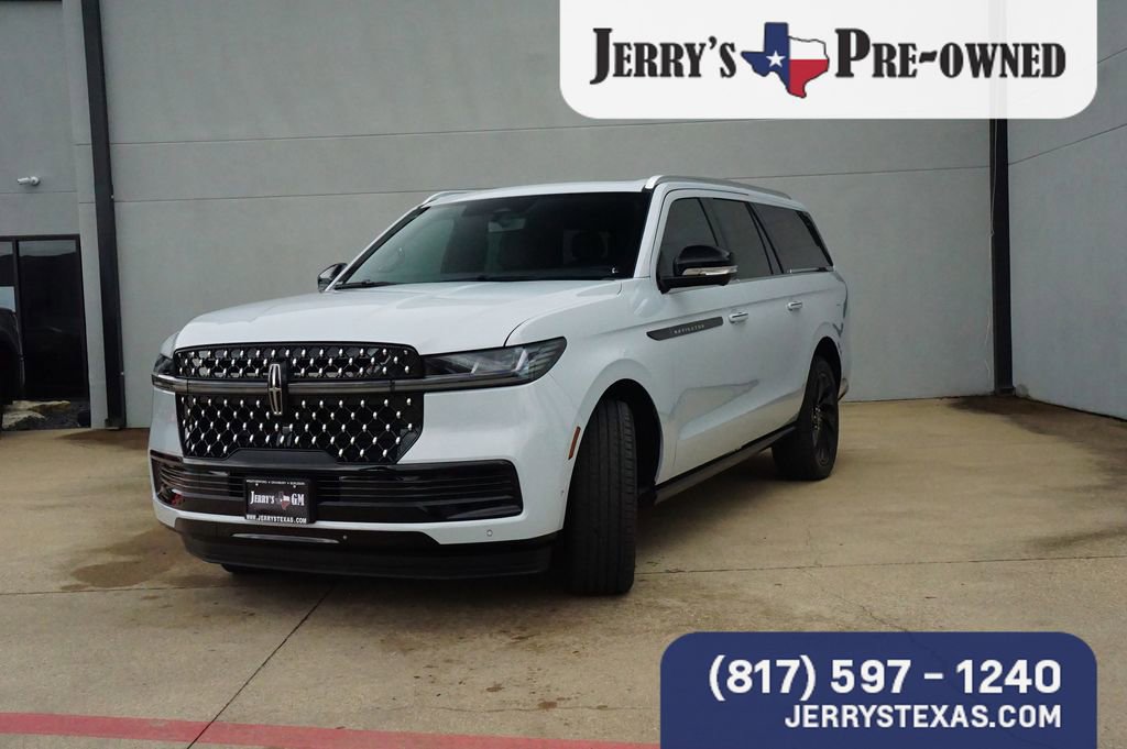 Used 2025 Lincoln Navigator L Black Label image 1