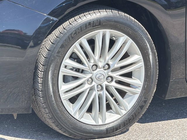 Used 2016 Lexus ES 350 w/ Accessory Package FWD image 13