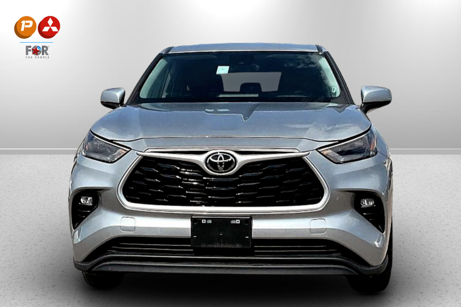 Used 2024 Toyota Highlander LE image 3