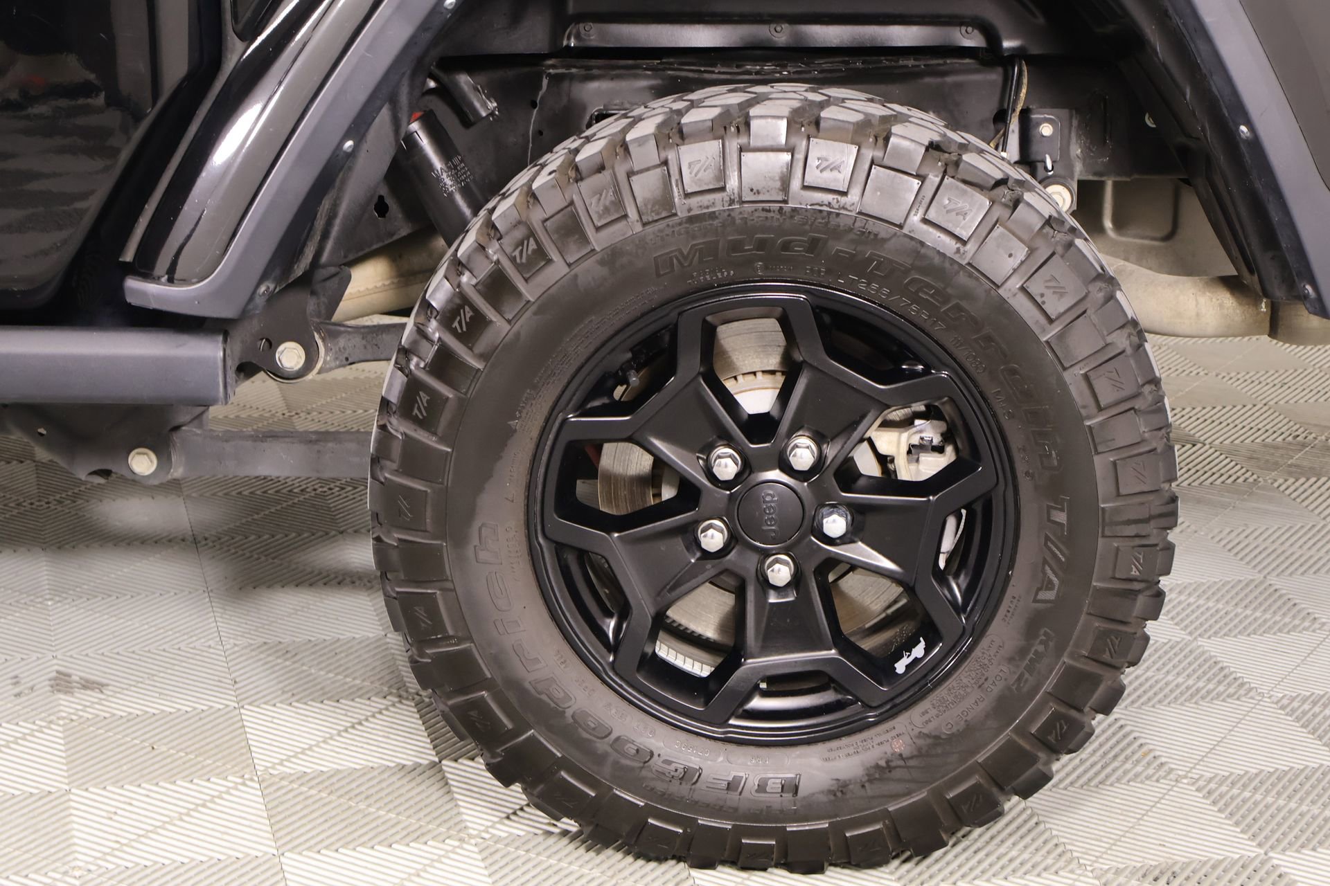 Used 2023 Jeep Gladiator Willys image 18