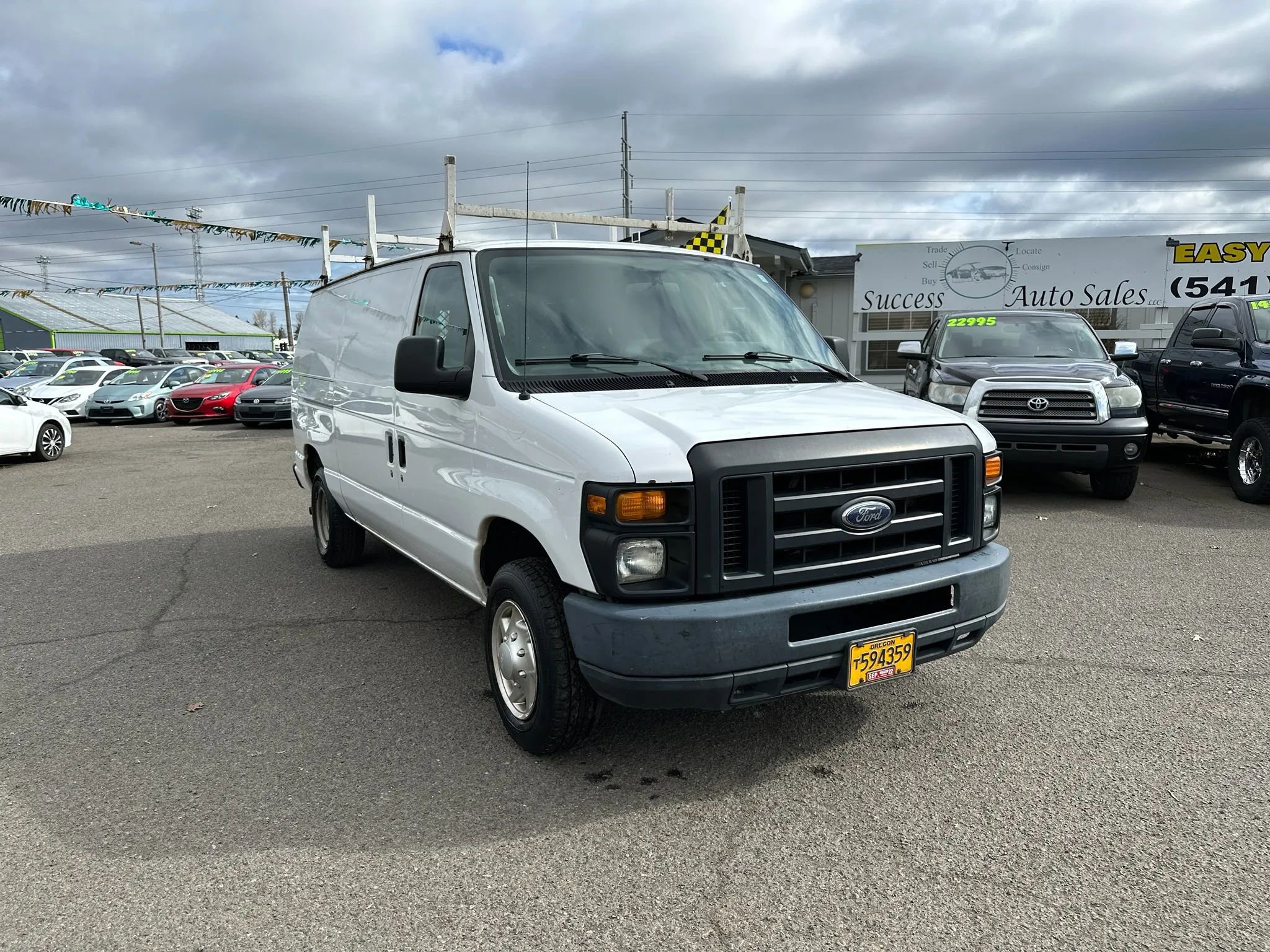 Used 2011 Ford E-150 and Econoline 150 Van 3D w/ Commercial Cargo Van Pkg