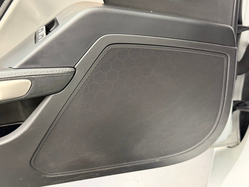 Used 2014 Chevrolet Corvette Stingray Coupe image 19