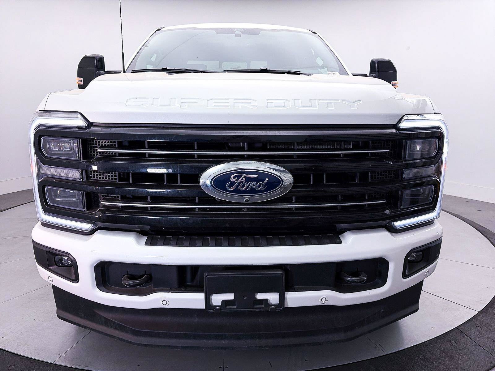 Used 2025 Ford F350 Platinum AWD/4WD image 14