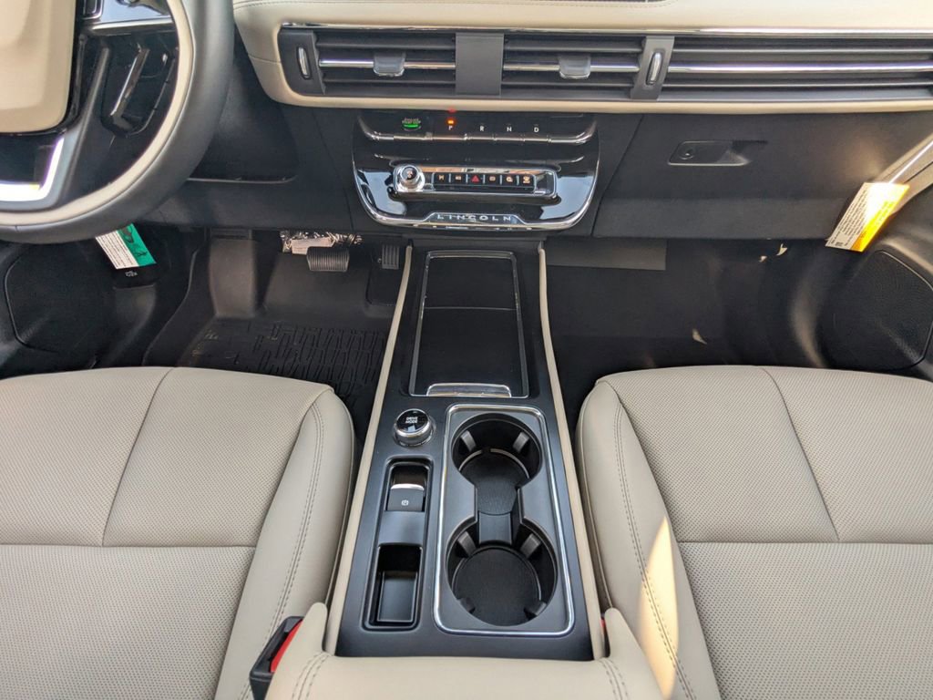 New 2026 Lincoln Corsair Grand Touring image 24