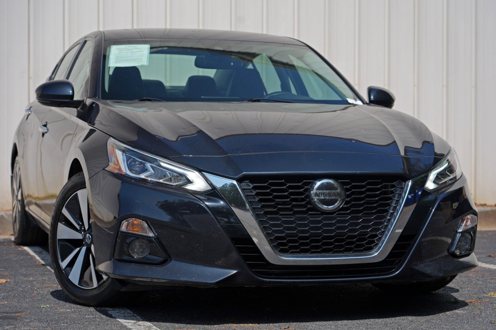 Used 2020 Nissan Altima 2.5 SL FWD image 2