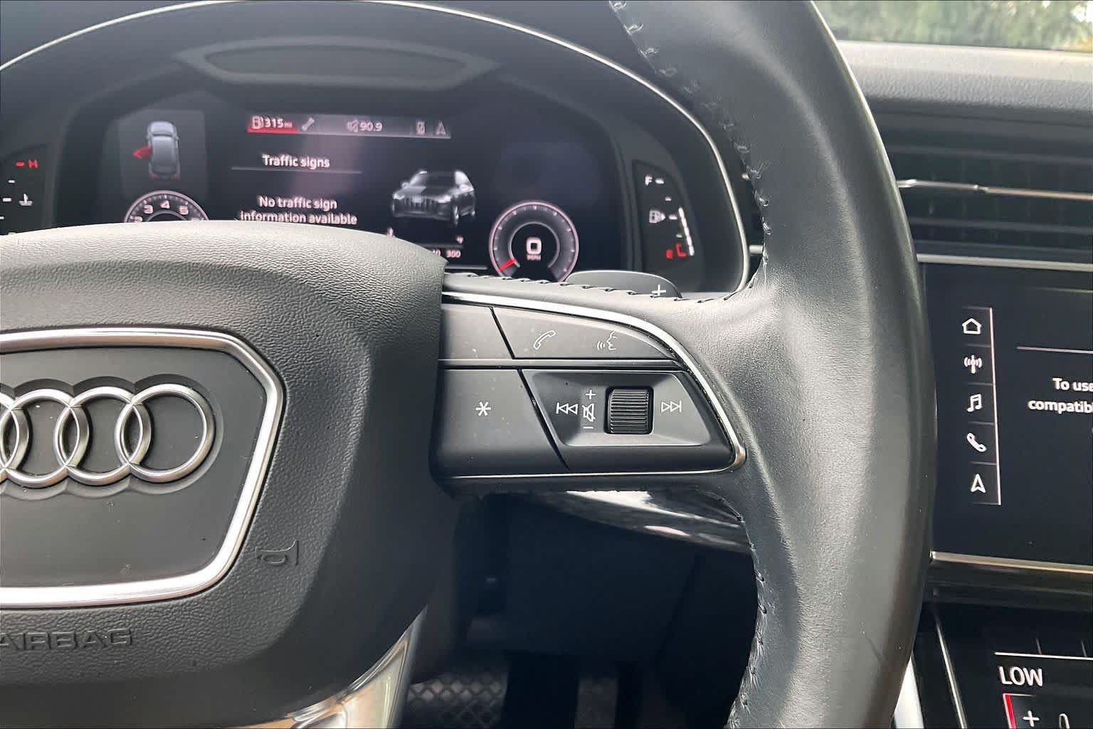 Used 2020 Audi Q7 3.0T Prestige AWD/4WD image 26