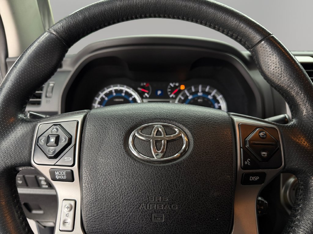 Used 2018 Toyota 4Runner SR5 w/ Convenience Package AWD/4WD image 20