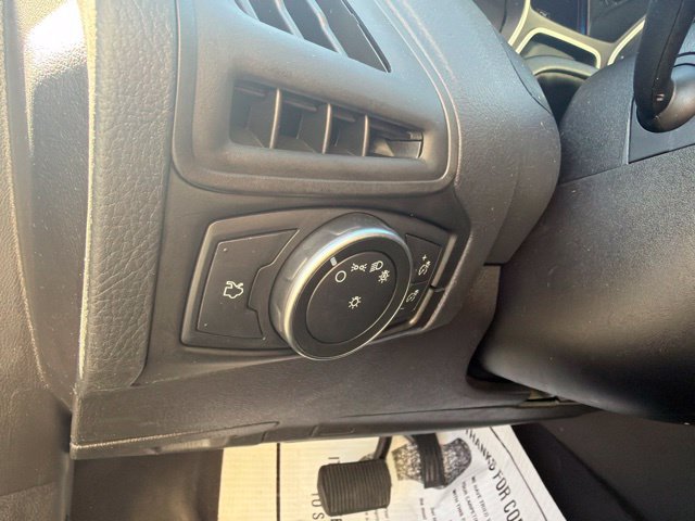 Used 2018 Ford Focus SE FWD image 21