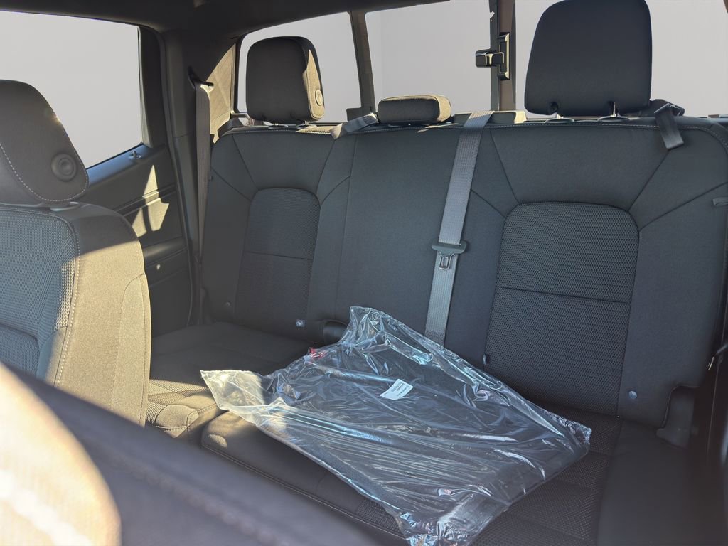 New 2026 Chevrolet Colorado LT image 13