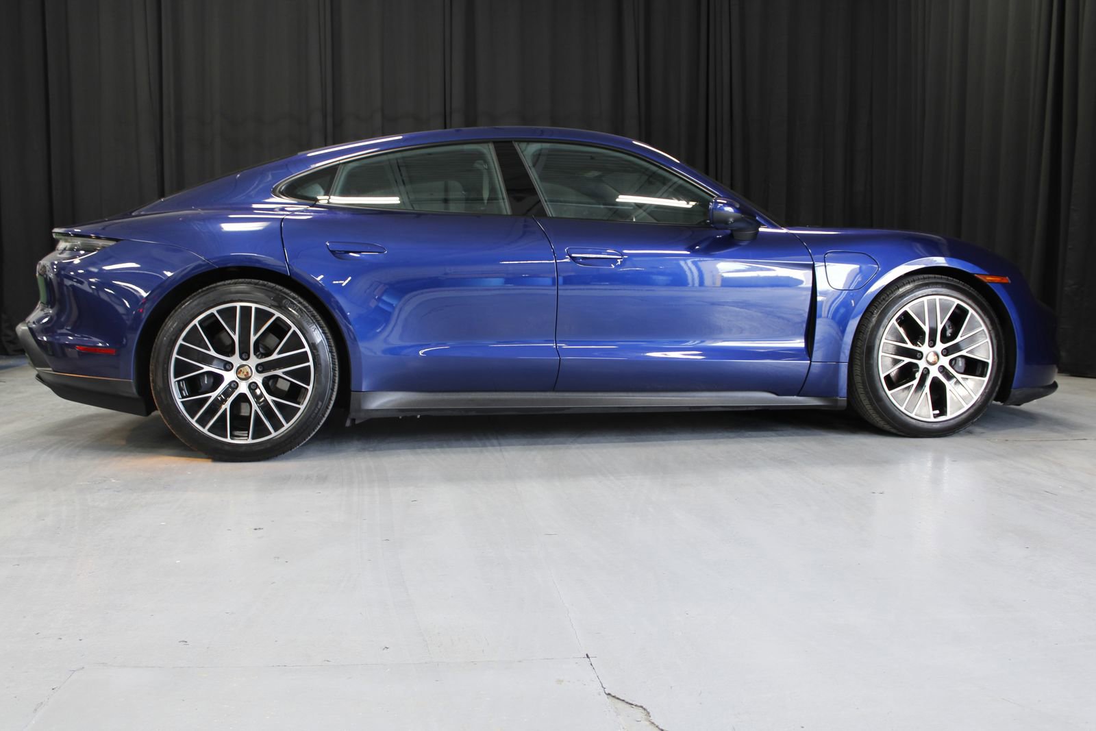 Certified 2021 Porsche Taycan image 11