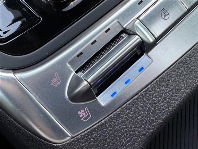 Certified 2025 Kia Carnival SX Prestige image 18