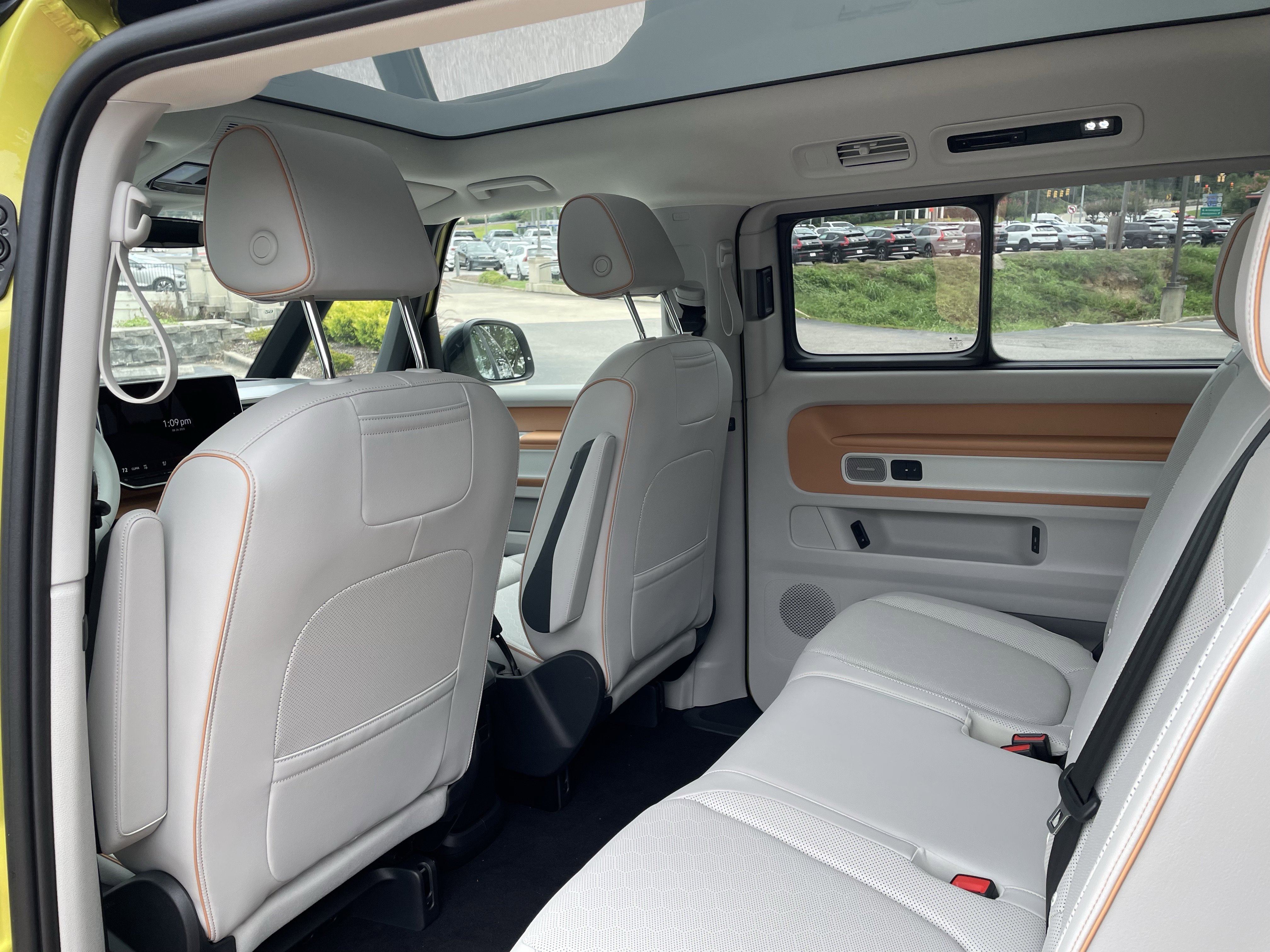 New 2025 Volkswagen ID. Buzz 1st Edition image 12