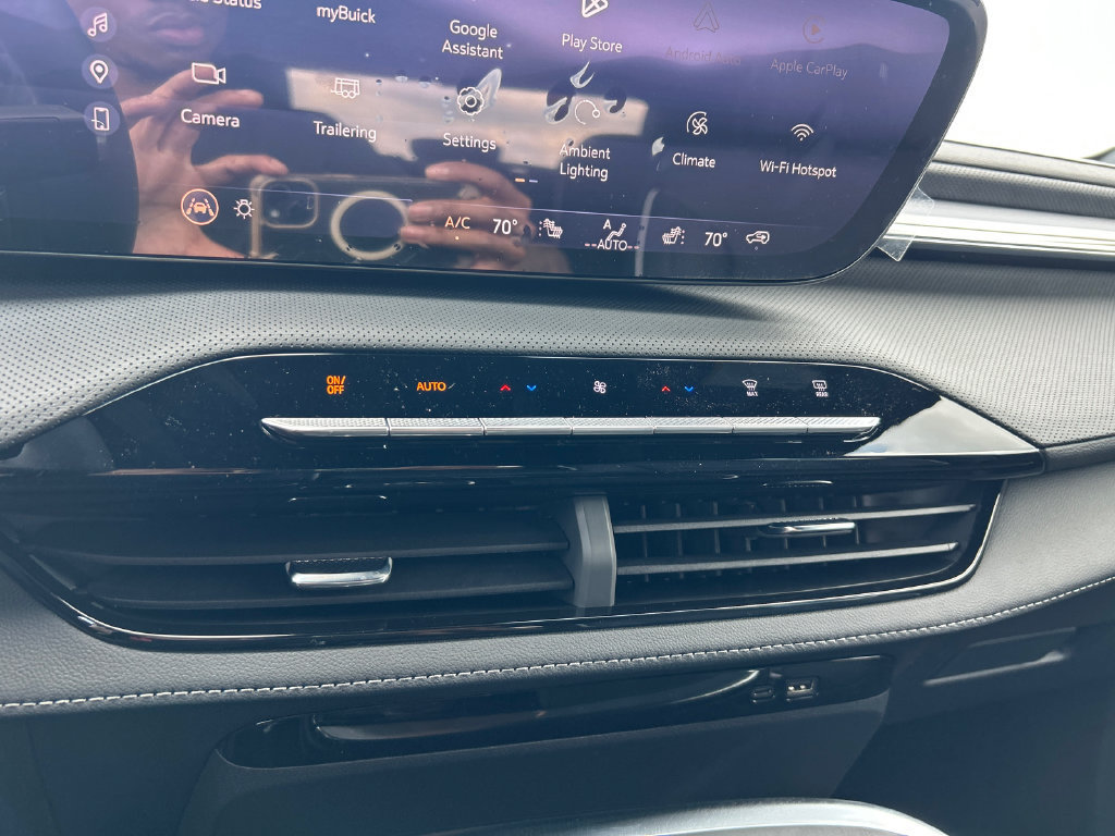 New 2027 Buick Enclave Preferred w/ Power Package FWD image 28