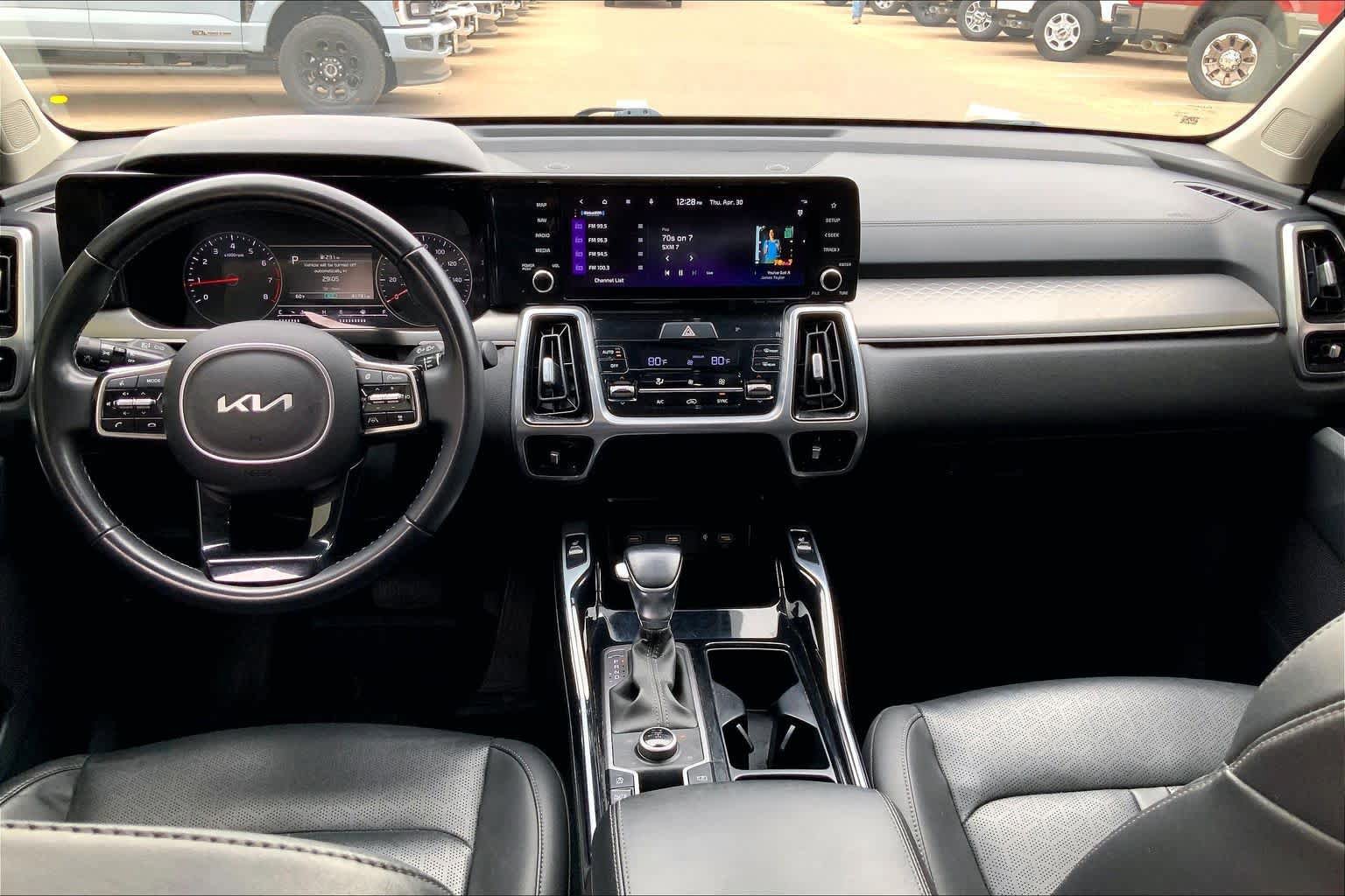 Certified 2022 Kia Sorento SX AWD/4WD image 15
