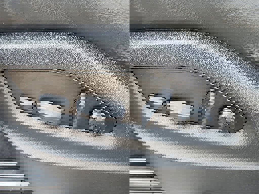 Used 2025 Porsche Cayenne S image 29