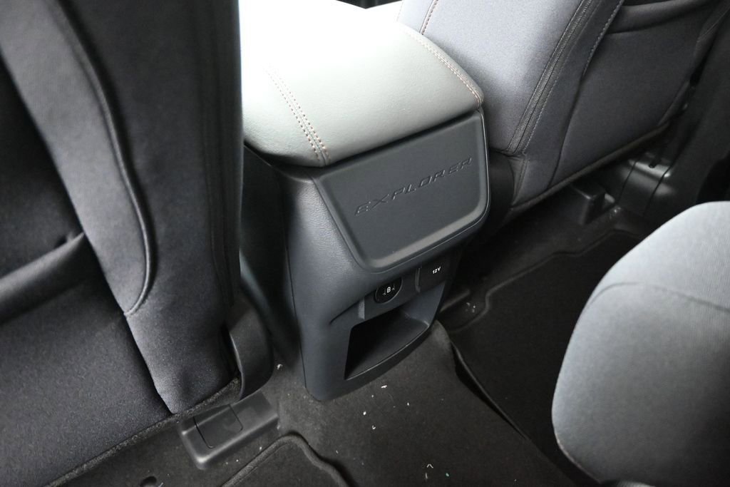 New 2026 Ford Explorer Active RWD image 20