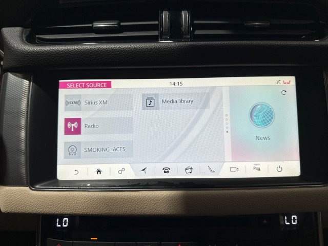 Used 2017 Jaguar XF Prestige AWD/4WD image 48