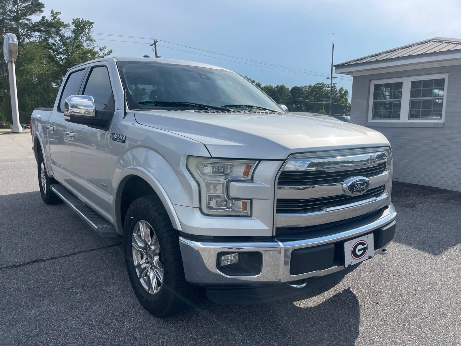 Used 2015 Ford F150 Lariat w/ Equipment Group 502A Luxury
