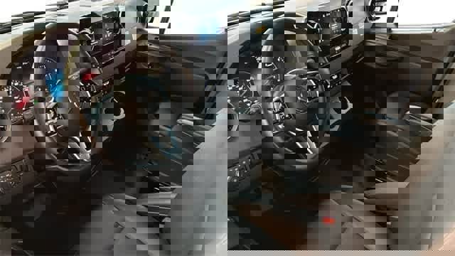 Used 2023 Mercedes-Benz Sprinter 2500 image 3