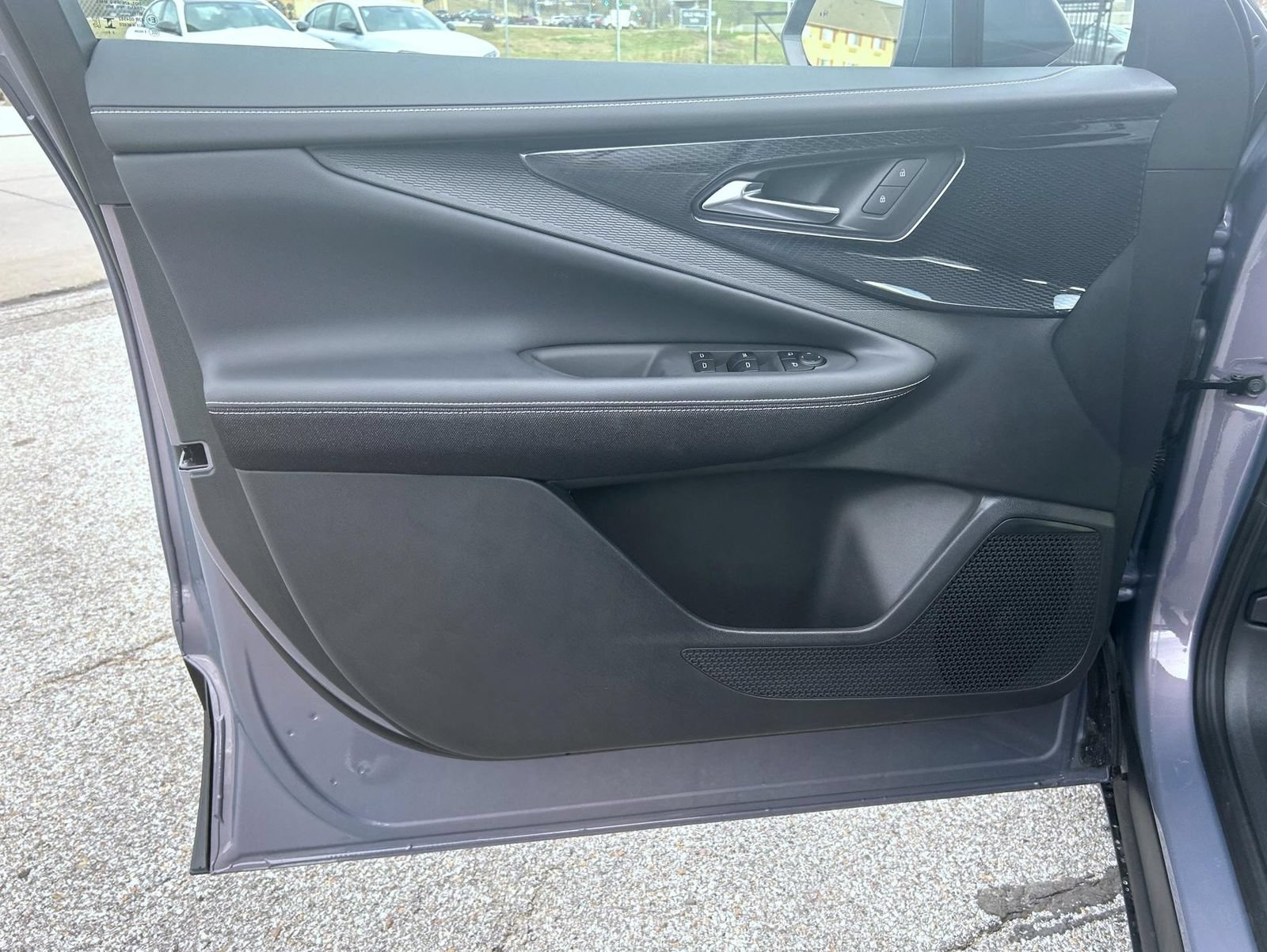 New 2026 Chevrolet Blazer EV LT AWD/4WD image 9