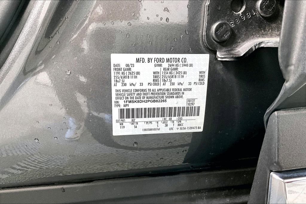 Used 2023 Ford Explorer XLT w/ Equipment Group 202A image 31