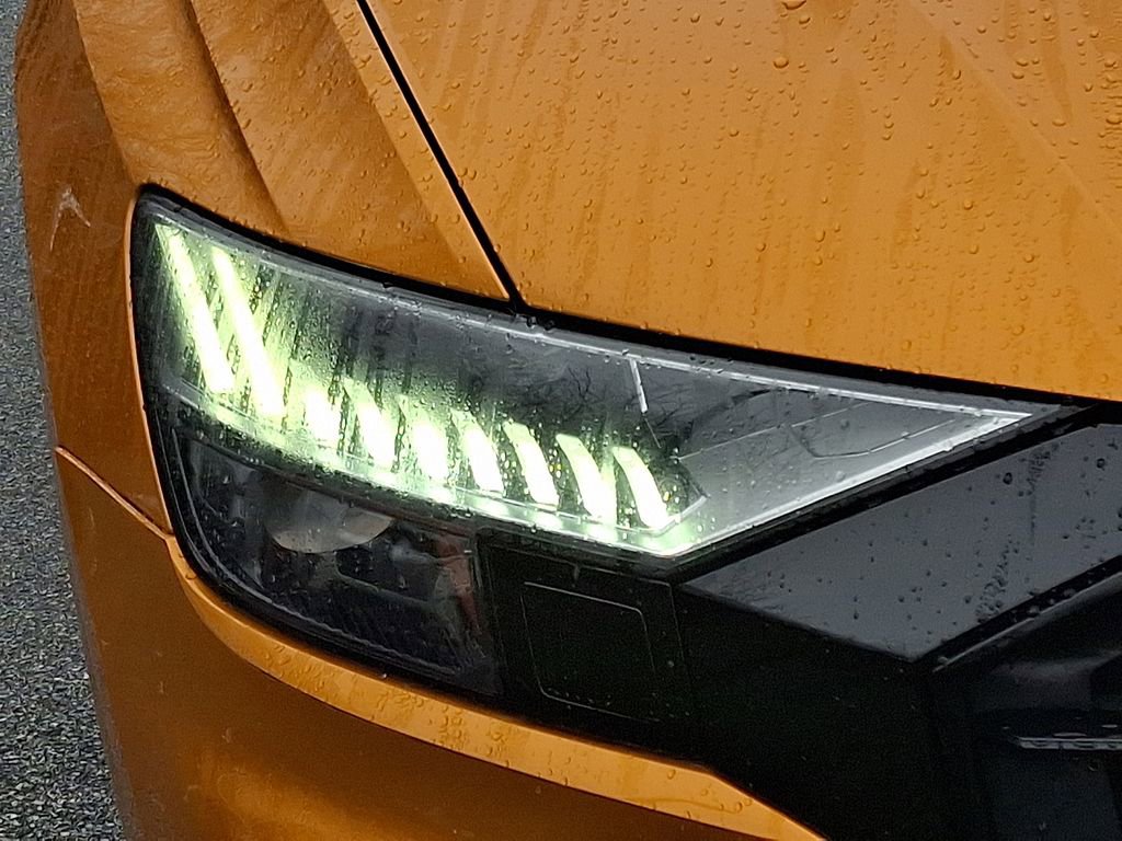 Used 2019 Audi Q8 Premium Plus w/ Premium Plus image 9