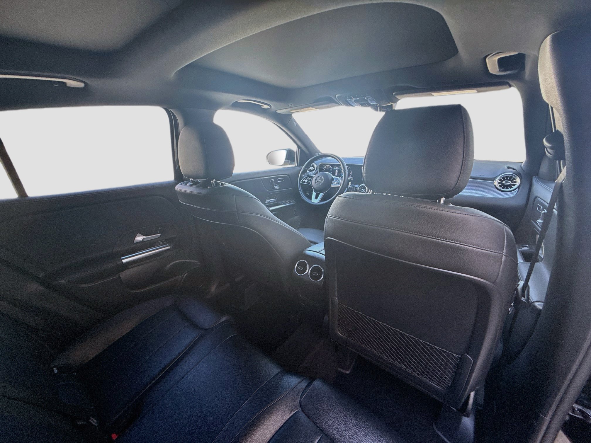 Used 2021 Mercedes-Benz GLA 250 4MATIC w/ Premium Package image 29